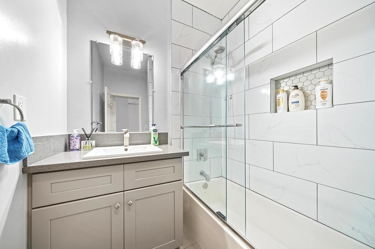Great Location Oasis W Huge Backyard Near Dtla ,usc ,ktown Casa de férias